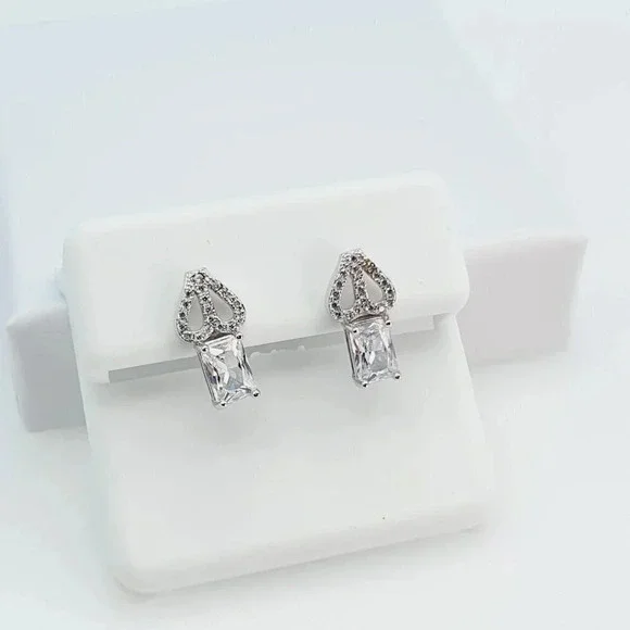 925 Sterling Silver Cubic Zirconia Earrings, U19254815